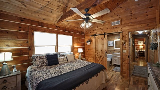 210 Shade Tree Lane, Mineral Bluff, GA 30559
