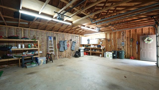 210 Shade Tree Lane, Mineral Bluff, GA 30559