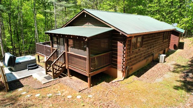 210 Shade Tree Lane, Mineral Bluff, GA 30559