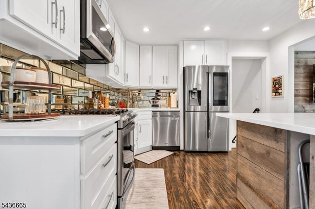 5 Riker Hill Rd, Livingston Twp., NJ 07039