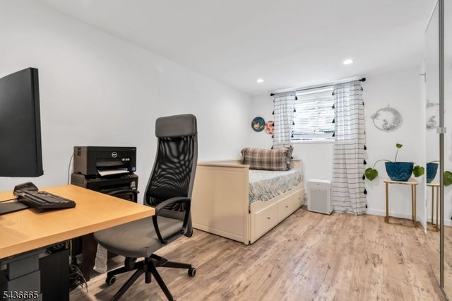 5 Riker Hill Rd, Livingston Twp., NJ 07039