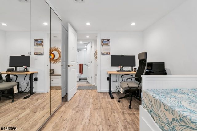 5 Riker Hill Rd, Livingston Twp., NJ 07039