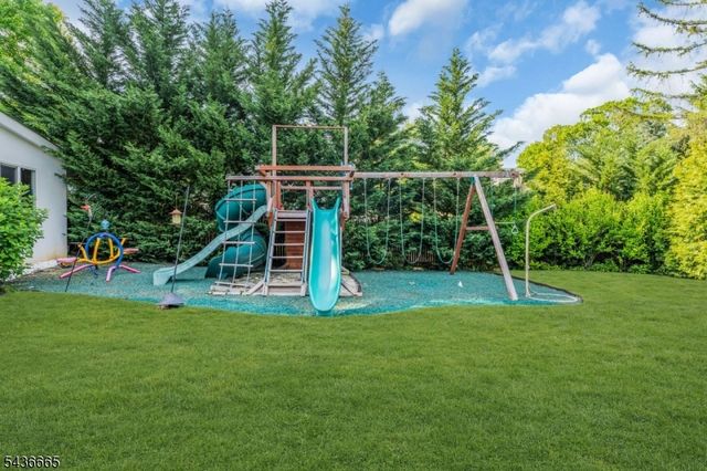5 Riker Hill Rd, Livingston Twp., NJ 07039