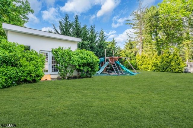 5 Riker Hill Rd, Livingston Twp., NJ 07039