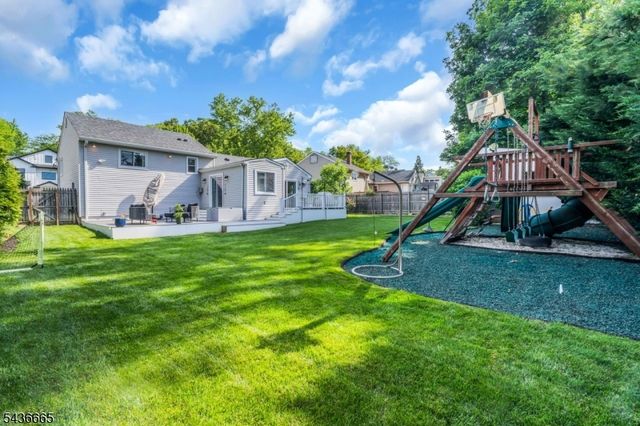 5 Riker Hill Rd, Livingston Twp., NJ 07039