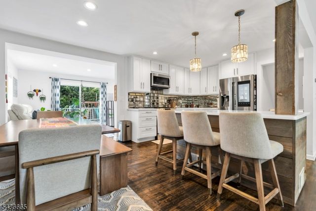 5 Riker Hill Rd, Livingston Twp., NJ 07039
