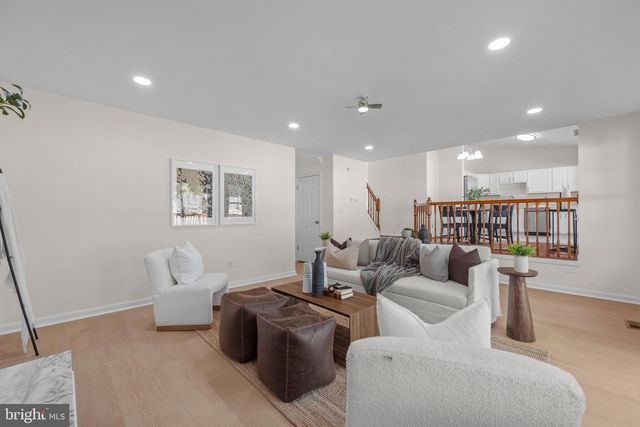 8003 CARLSON, Baltimore, MD 21244