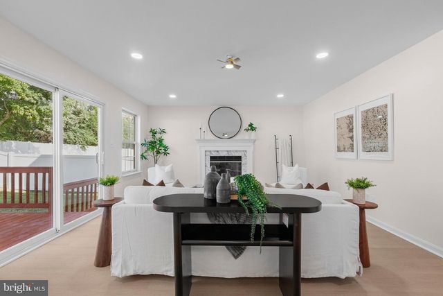 8003 CARLSON, Baltimore, MD 21244