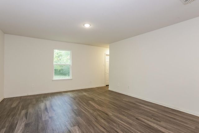 610 S Park, Longview, TX 75601