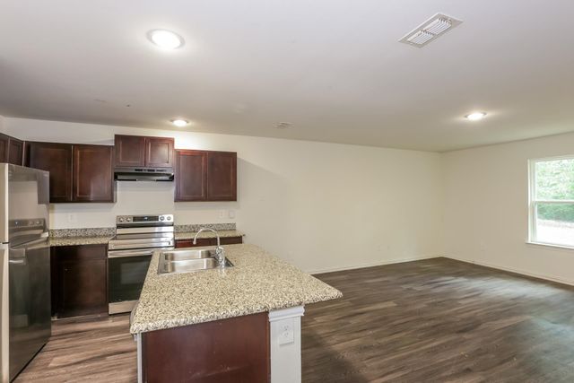 610 S Park, Longview, TX 75601