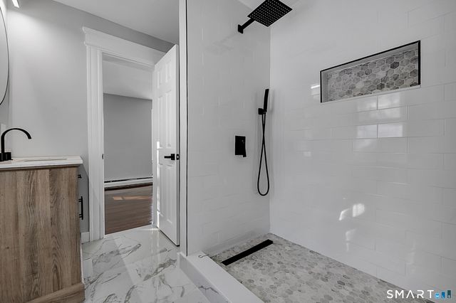 1054 Cooke Street, Waterbury, CT 06704