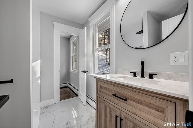 1054 Cooke Street, Waterbury, CT 06704