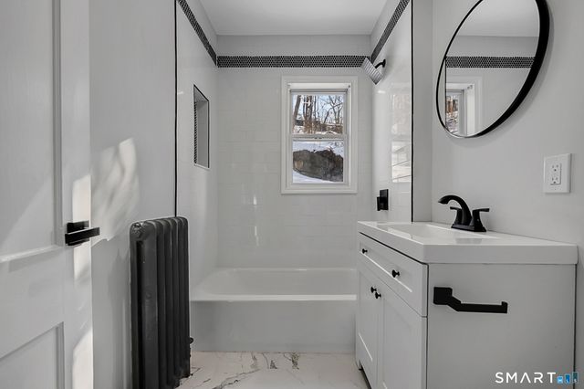 1054 Cooke Street, Waterbury, CT 06704