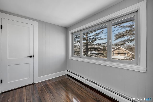 1054 Cooke Street, Waterbury, CT 06704