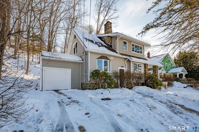 1054 Cooke Street, Waterbury, CT 06704