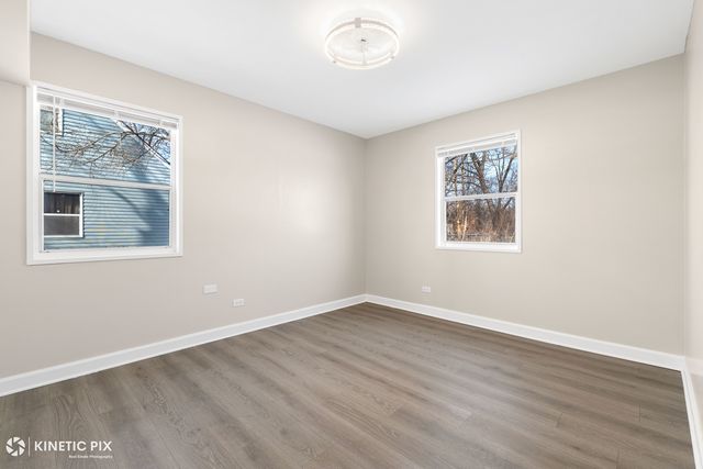 1412 W Broadview Avenue, Crete, IL 60417