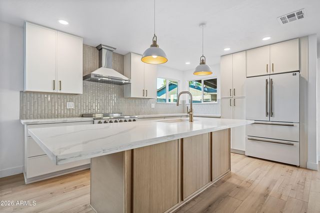 5738 W Greenbriar Drive, Glendale, AZ 85308