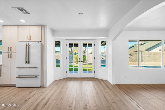 5738 W Greenbriar Drive, Glendale, AZ 85308