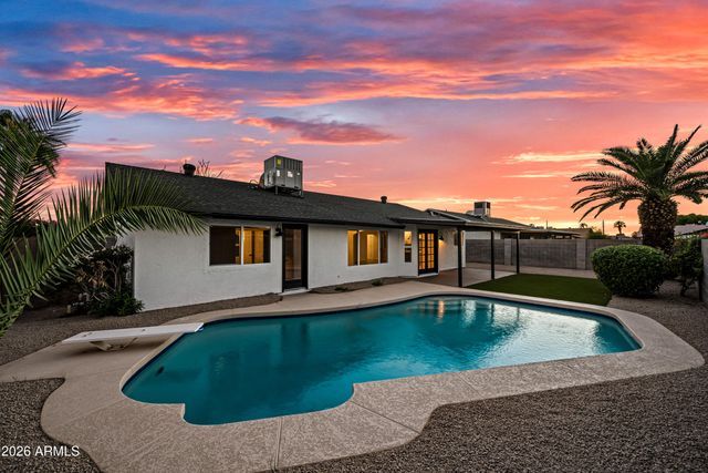 5738 W Greenbriar Drive, Glendale, AZ 85308