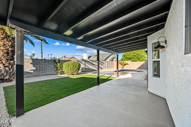 5738 W Greenbriar Drive, Glendale, AZ 85308