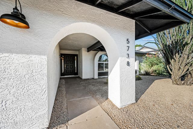 5738 W Greenbriar Drive, Glendale, AZ 85308