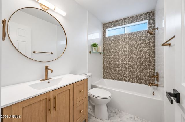 5738 W Greenbriar Drive, Glendale, AZ 85308