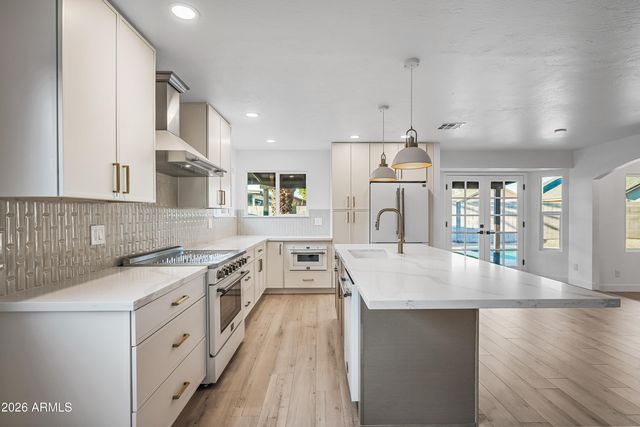 5738 W Greenbriar Drive, Glendale, AZ 85308