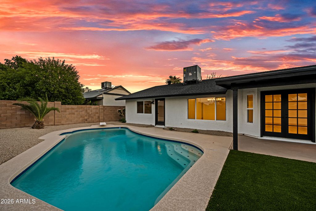 5738 W Greenbriar Drive, Glendale, AZ 85308 — photo 2