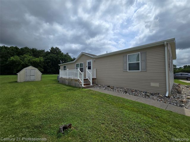 106 Chestnut Circle W, Davison, MI 48423