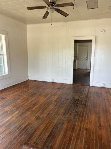 15 E 29th Street, San Angelo, TX 76903