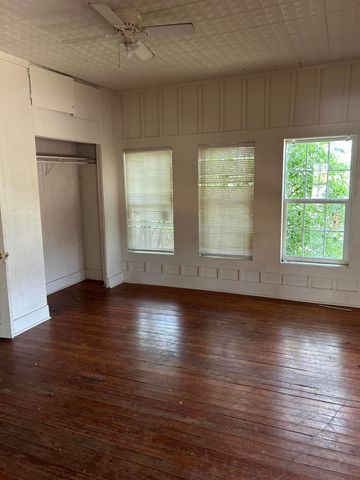 15 E 29th Street, San Angelo, TX 76903