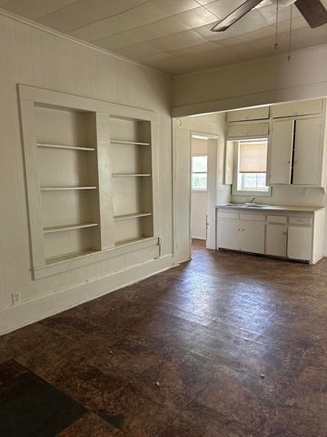 15 E 29th Street, San Angelo, TX 76903