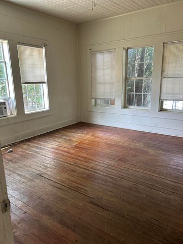 15 E 29th Street, San Angelo, TX 76903