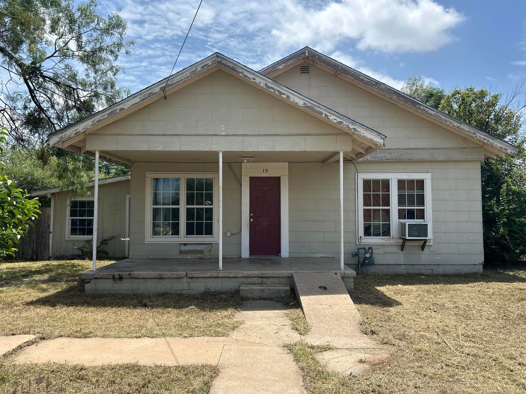 15 E 29th Street, San Angelo, TX 76903
