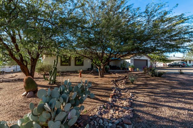 164 S SIXSHOOTER Road, Apache Junction, AZ 85119