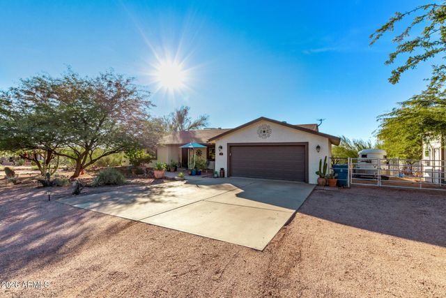 164 S SIXSHOOTER Road, Apache Junction, AZ 85119