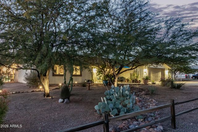 164 S SIXSHOOTER Road, Apache Junction, AZ 85119