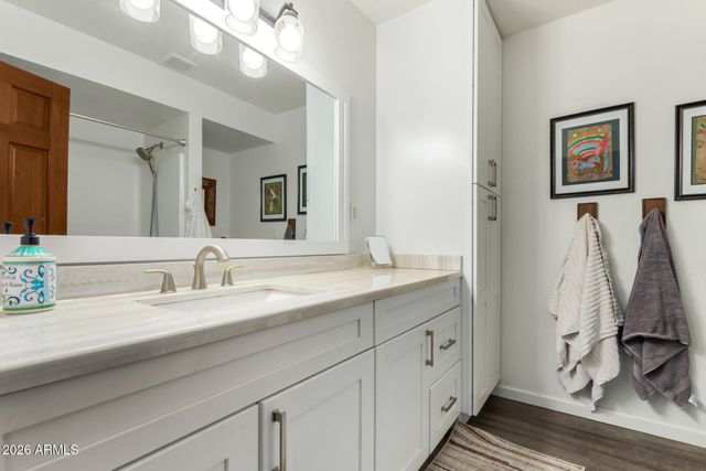 164 S SIXSHOOTER Road, Apache Junction, AZ 85119