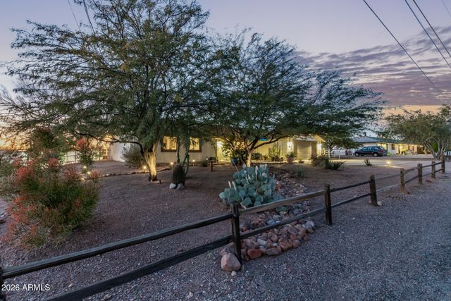 164 S SIXSHOOTER Road, Apache Junction, AZ 85119