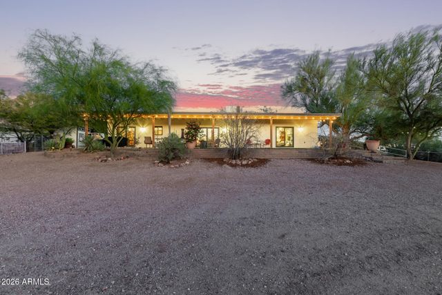 164 S SIXSHOOTER Road, Apache Junction, AZ 85119