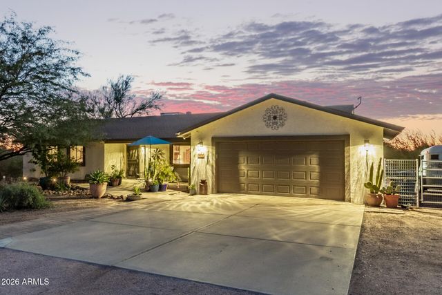 164 S SIXSHOOTER Road, Apache Junction, AZ 85119