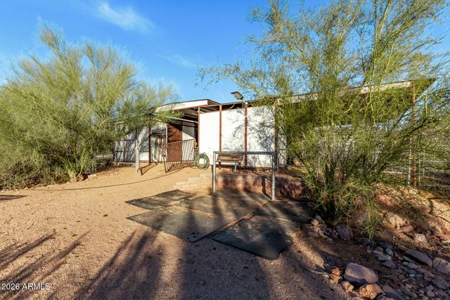 164 S SIXSHOOTER Road, Apache Junction, AZ 85119