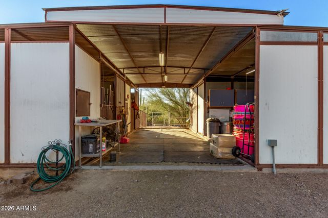 164 S SIXSHOOTER Road, Apache Junction, AZ 85119