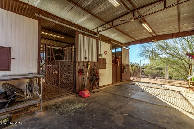 164 S SIXSHOOTER Road, Apache Junction, AZ 85119