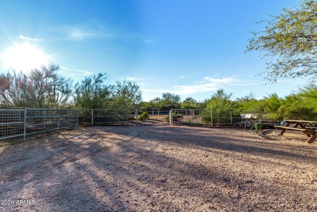 164 S SIXSHOOTER Road, Apache Junction, AZ 85119