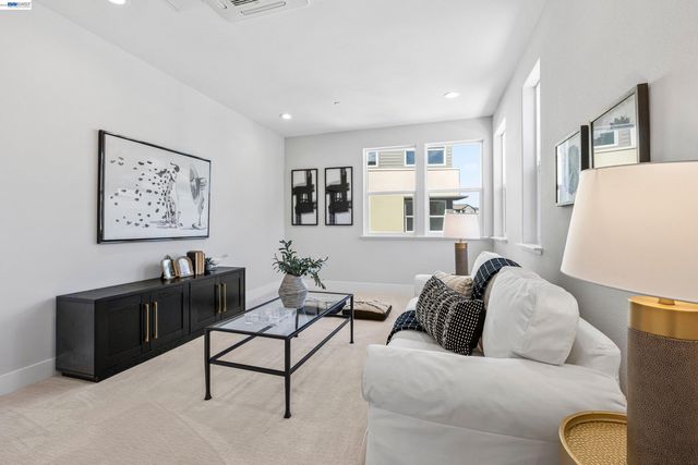 1045 Spiedini Ter, San Ramon, CA 94583