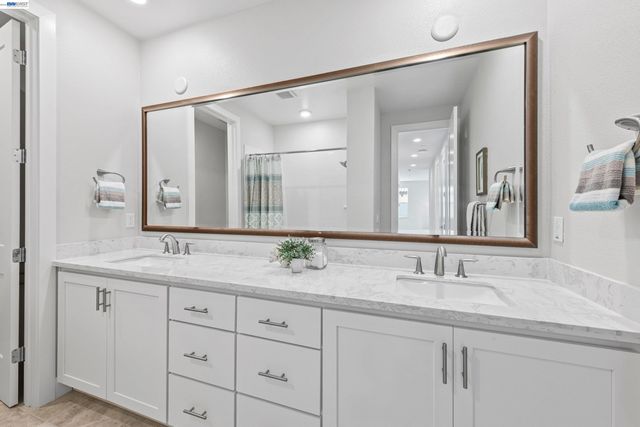 1045 Spiedini Ter, San Ramon, CA 94583