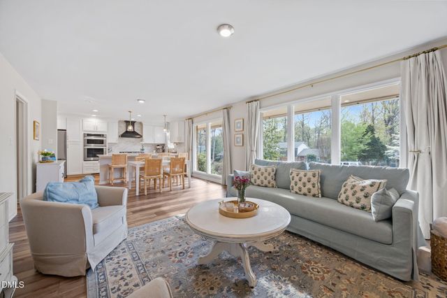 1101 Seabrook Avenue, Cary, NC 27511