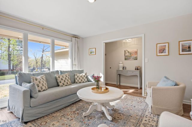 1101 Seabrook Avenue, Cary, NC 27511