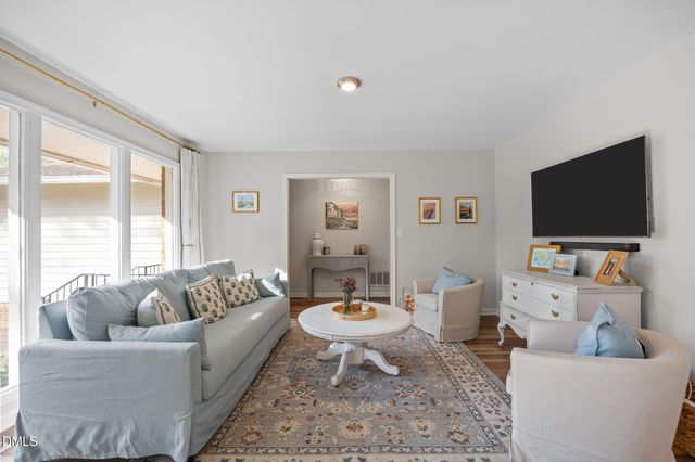 1101 Seabrook Avenue, Cary, NC 27511